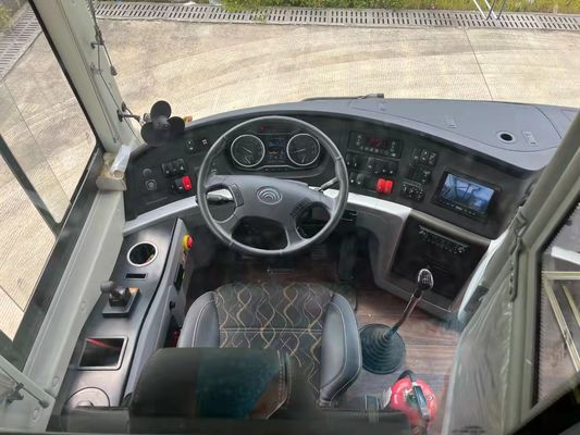 2020年10月に生産された48人用ユートンバス ディーゼル用豪華バス