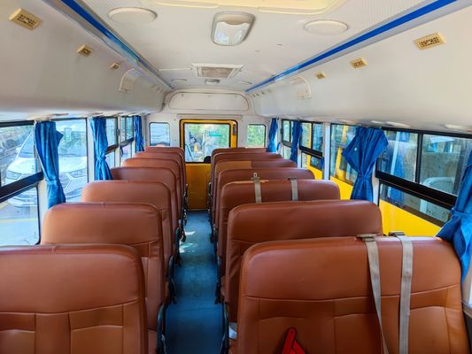 34人乗り中古スクールバス、ディーゼル燃料、V6エンジン搭載