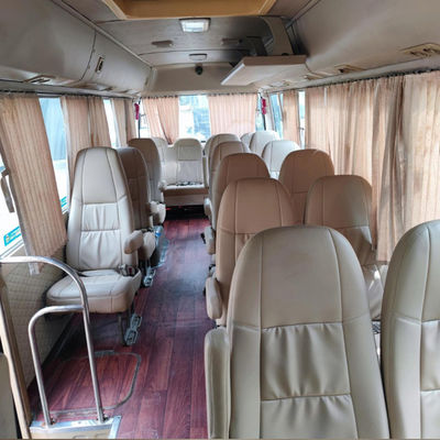 ユーロ4 中古トヨタコースター 20人乗りのバンが売れる