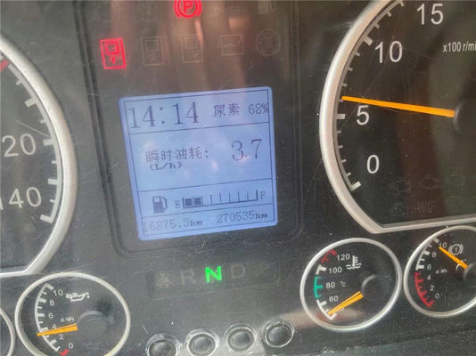 46席使用済み ユーロ5ディーゼル マニュアルトランスミッション 中古観光バス