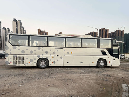 白い大型乗用バス 47席 手動トランスミッション型のプリオーナーのバス