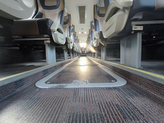 中古の高級ピンクバス Euro 5 LHD ディーゼルシャトルバス販売