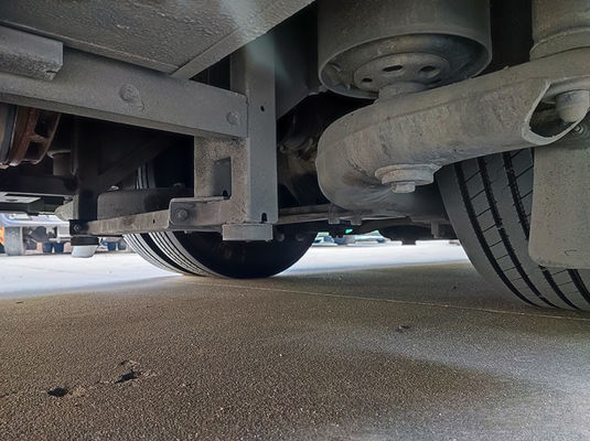 中古の高級ピンクバス Euro 5 LHD ディーゼルシャトルバス販売