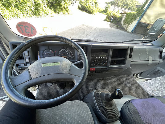 8〜10トンの中古型トラック 4×2 長持ちするディーゼル燃料を駆動
