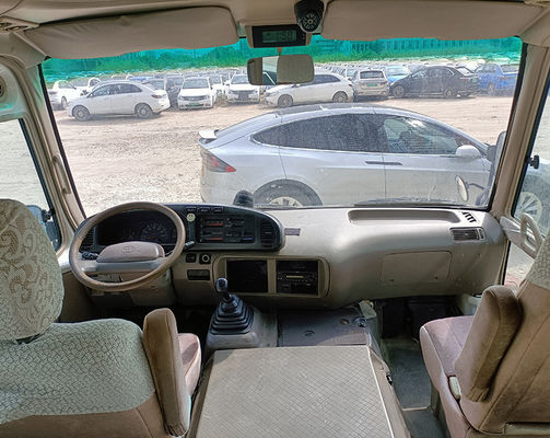 中古バス 23人座 LHDミニバス マニュアルトランスミッションとディーゼル燃料タイプ