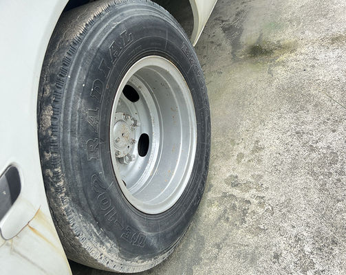 LHDステアリングポジションのガソリンエンジンを備えたEURO 3排放基準のバス