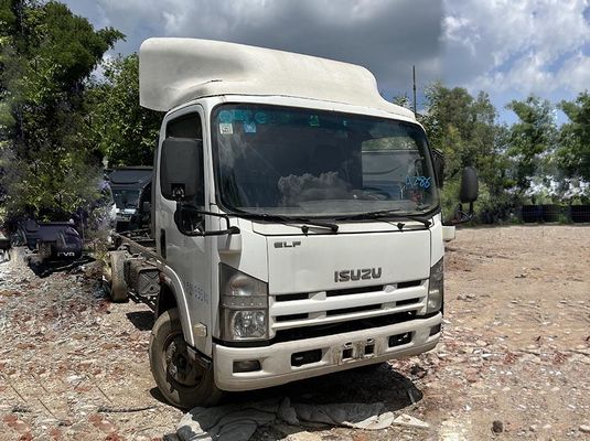 イスズウ 中古トラック 600p ELF 4X2 中古軽トラック 175hp ディーゼルエンジン 貨物トラック トラック