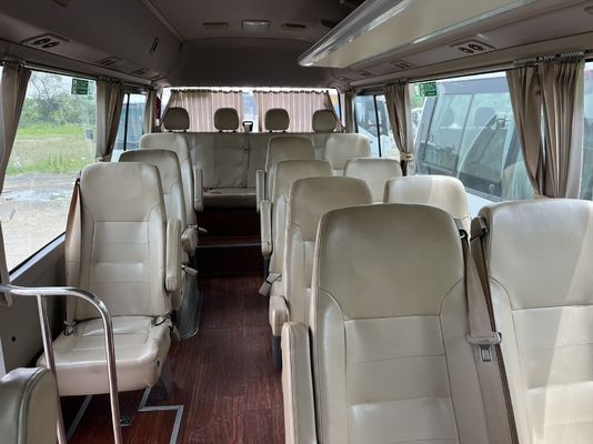 18人座のディーゼル式中古バス 180000マイルと1ドアゴールデンドラゴン