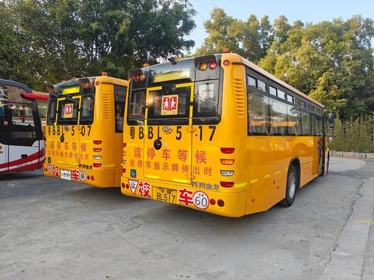 56席ディーゼルエンジンのLHD KLQ6106XQE4 Uesd 学校バス 中国製