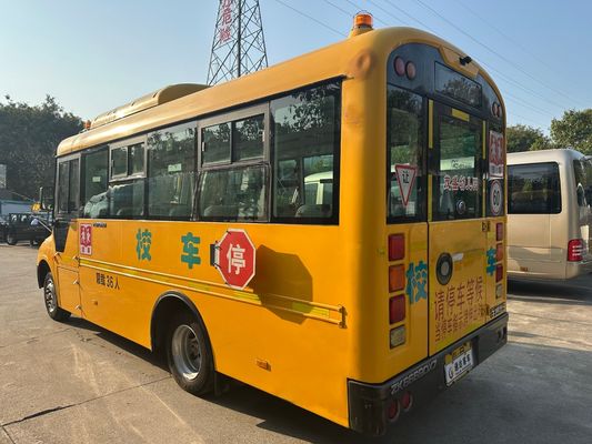 中国製の36人乗りのディーゼルエンジン 中古学校バス 頑丈で耐久性がある