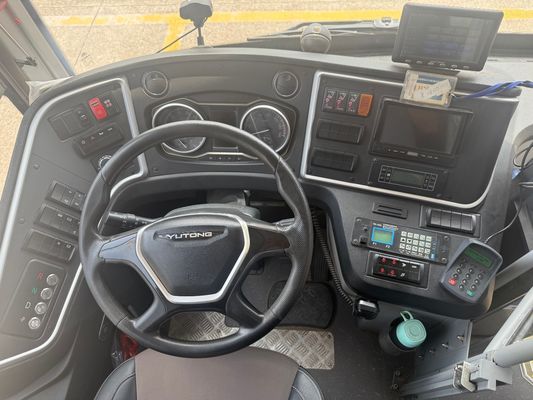 24/55 座席 黄色の外装と4200輪盤付きの中古都市公共交通バス